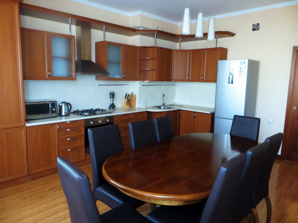 Bishkek House Apartament Bagian luar foto